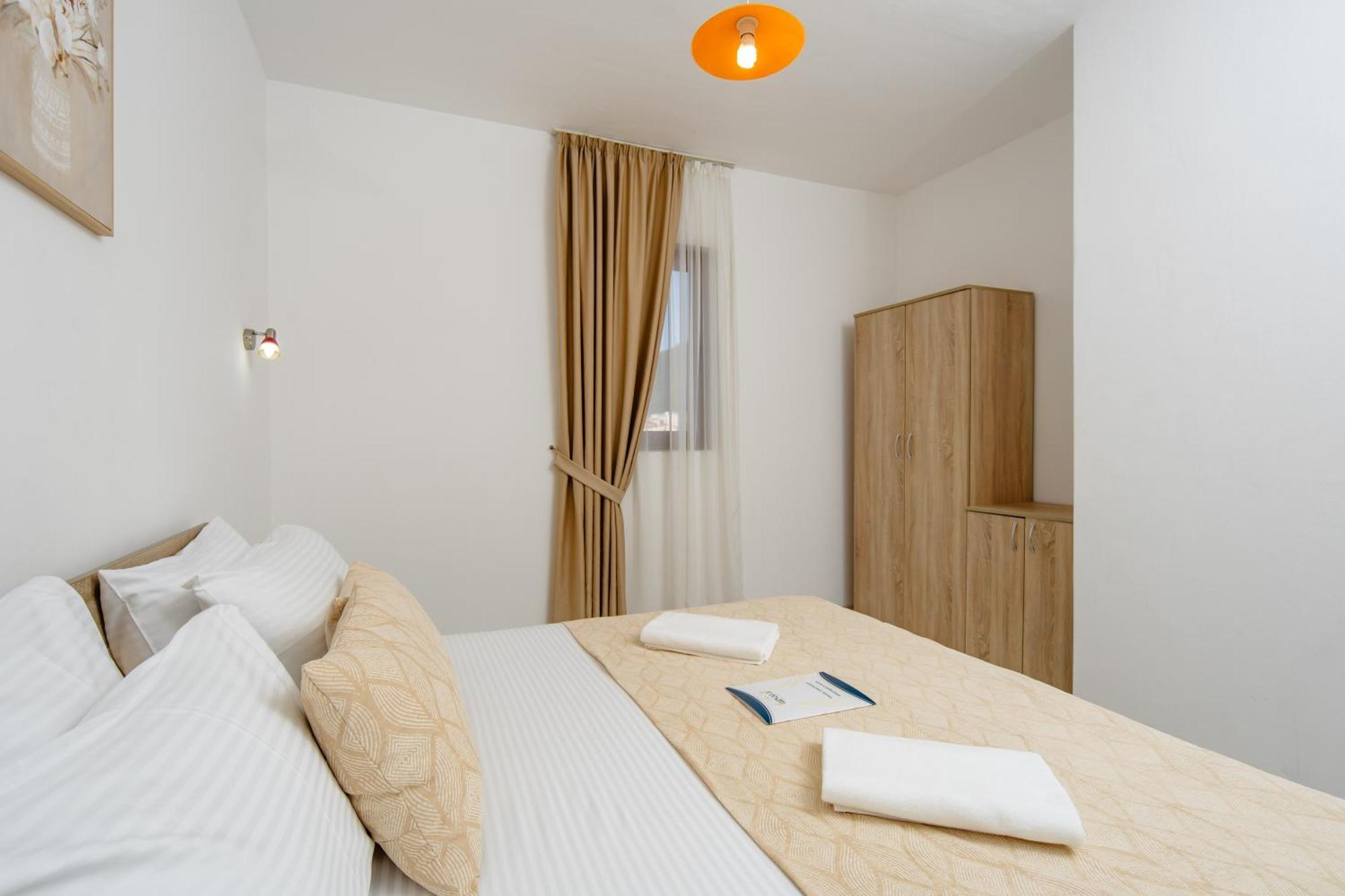 Arvala Apartment *